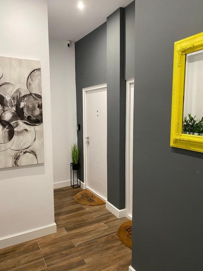 Moni Downtown Luxury Apartments เบลเกรด ภายนอก รูปภาพ